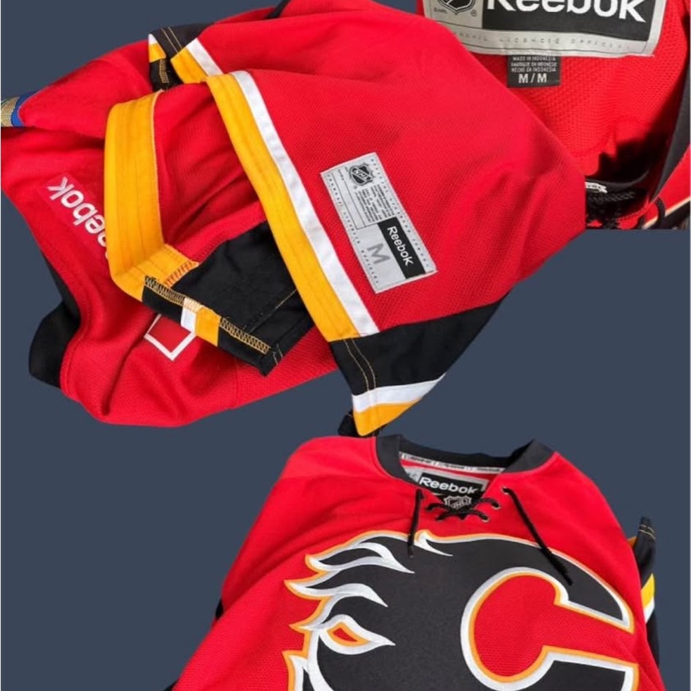 Official NHL Calgary Flames Hockey Jersey Size M
